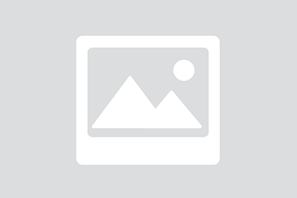 Elias Olafsson, der her sikrer sig bolden foran Brann-målscorer Noah Holm, var sammen med tomålsskytten Martin Erlic (t.v.) FCM's bedste i Bergen, mener Folkebladets udsendte.